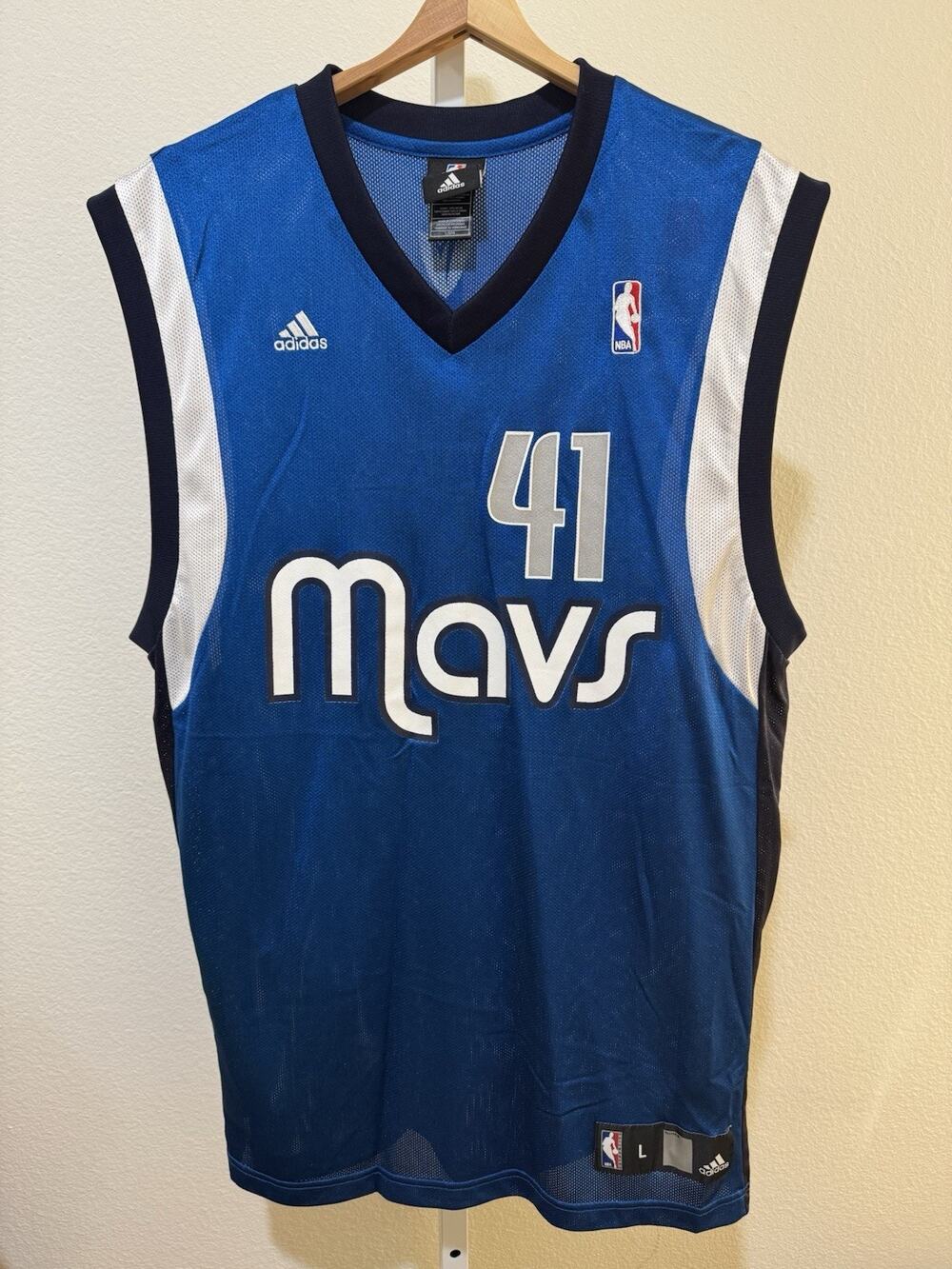 Dirk Nowitzski Dallas Mavericks Jersey Mens L Adidas NBA Basketball #41 Blue